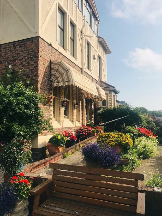 The Bebington Bed and Breakfast Eksteriør billede